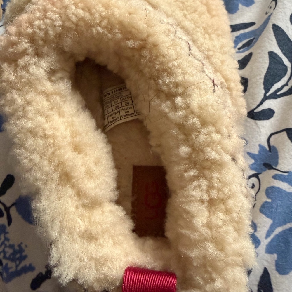 UGG tazz II Cream Sherpa Platform clog slipper in Heritage braid size 7 cozy - Picture 8 of 12